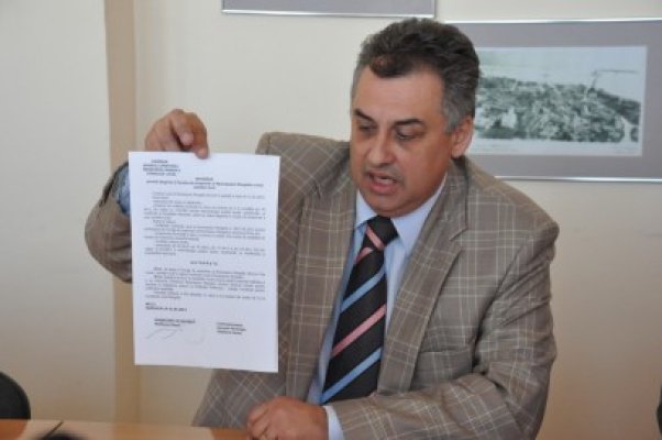 Fostul primar al Mangaliei, Claudiu TUSAC, a SĂRĂCIT și a plecat din țară!